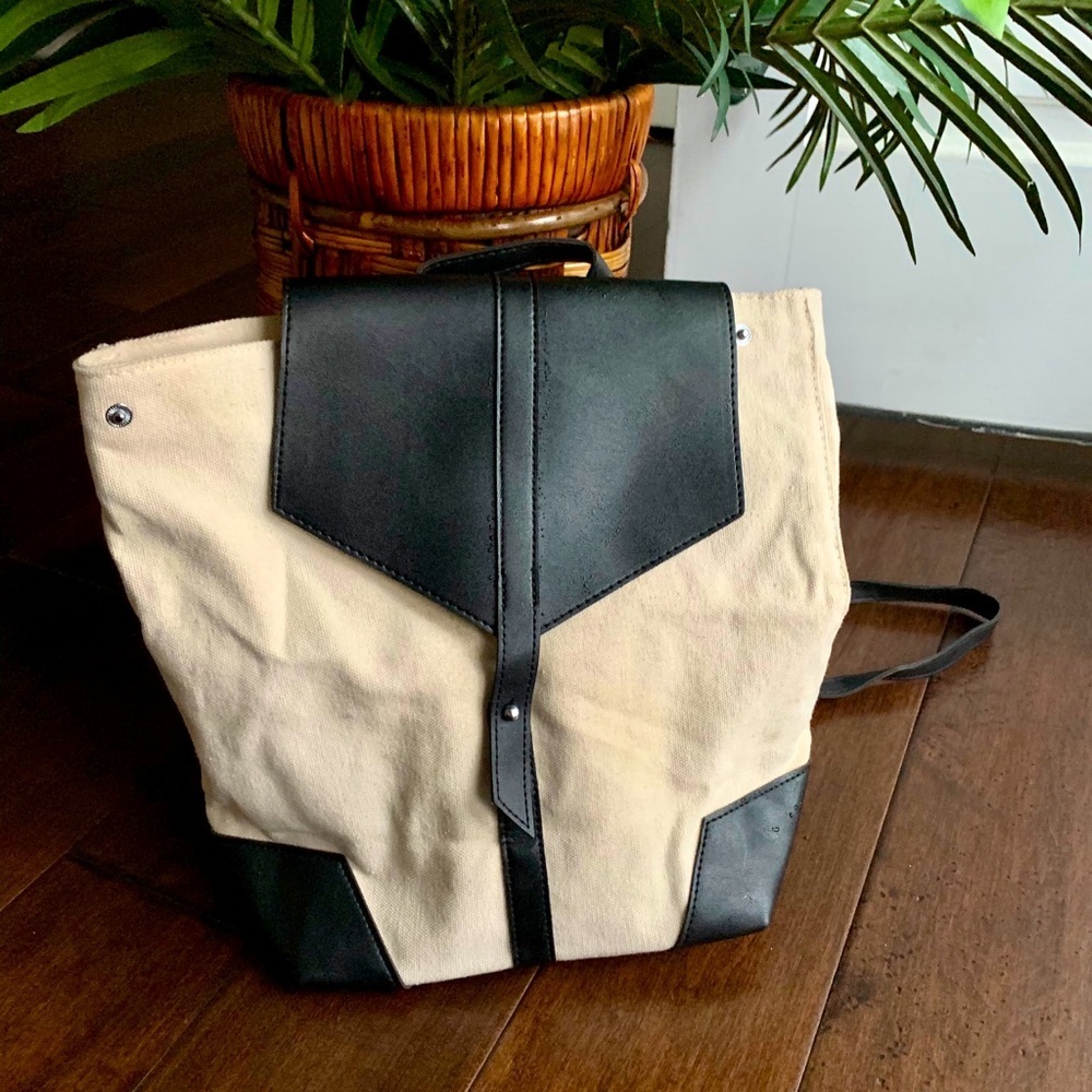 Deux Lux Cream and black leather backpack - Picture 4 of 7